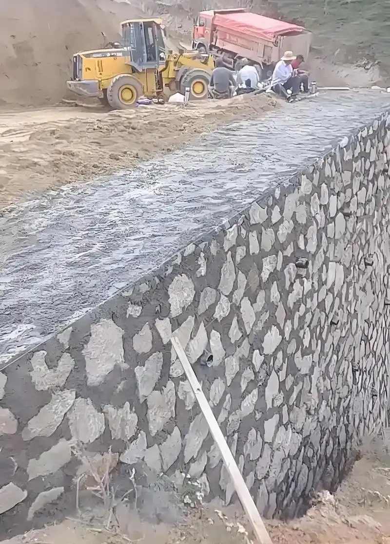 镇江扬中边坡加固